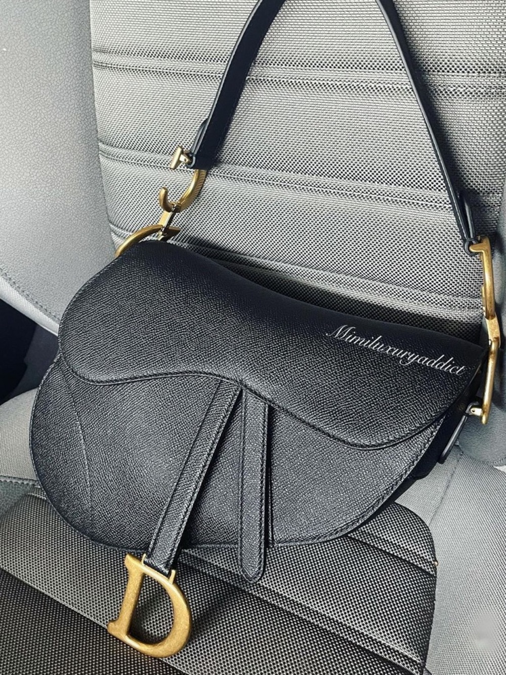 Black Dior medium Saddle Shoulder Bag with Gold Hardware